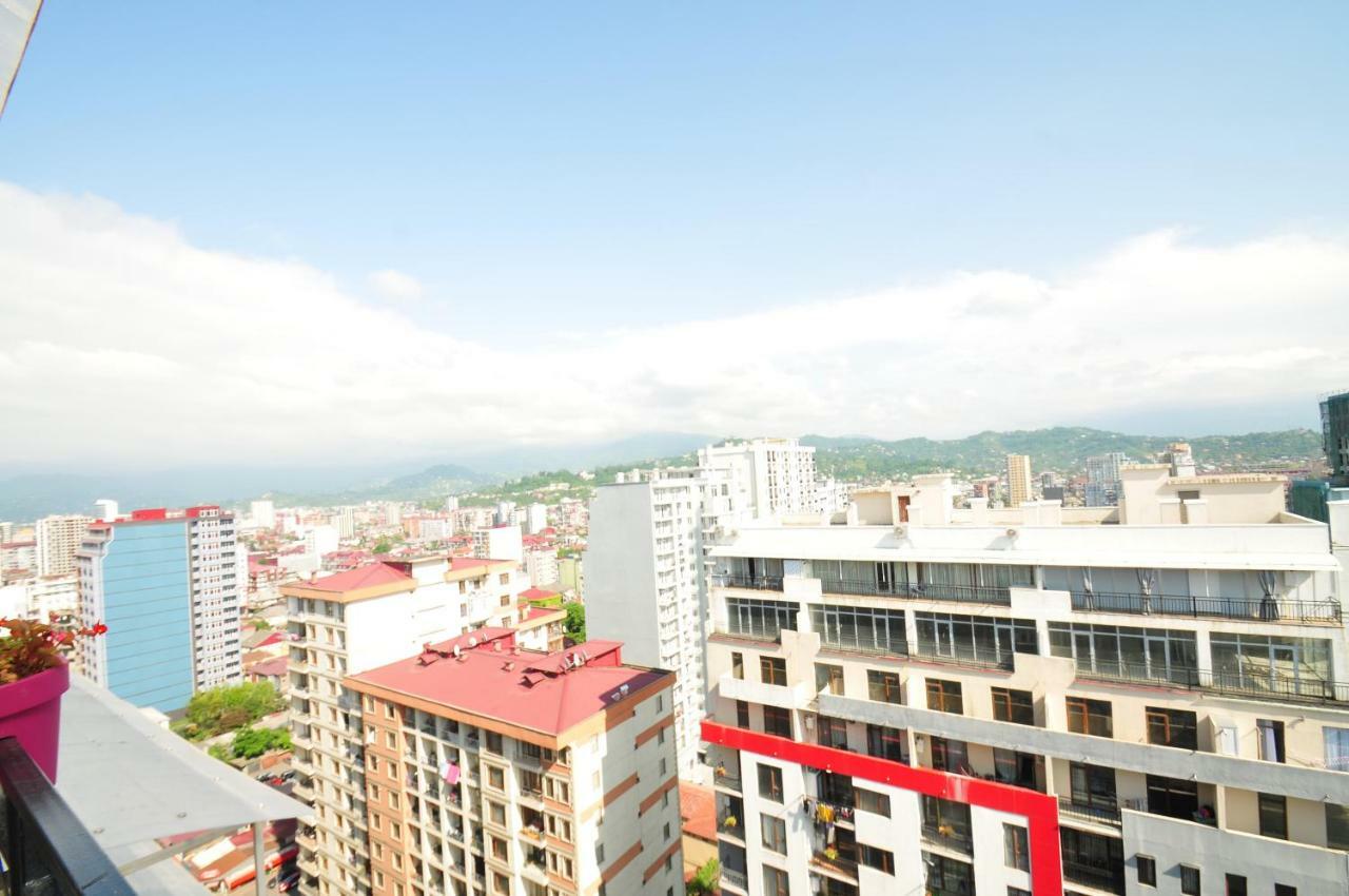 Apartments With A View Of The Trinity Holy Batumi Zewnętrze zdjęcie