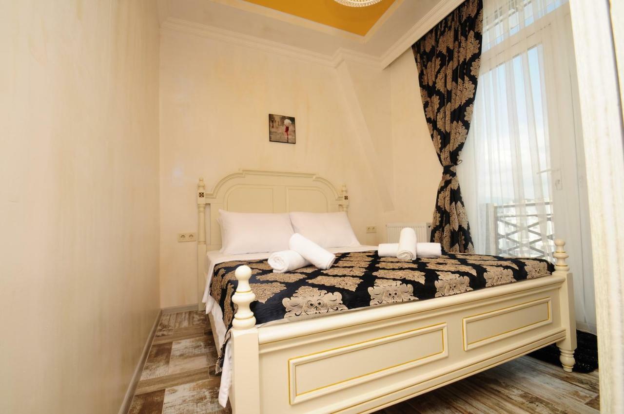 Apartments With A View Of The Trinity Holy Batumi Zewnętrze zdjęcie